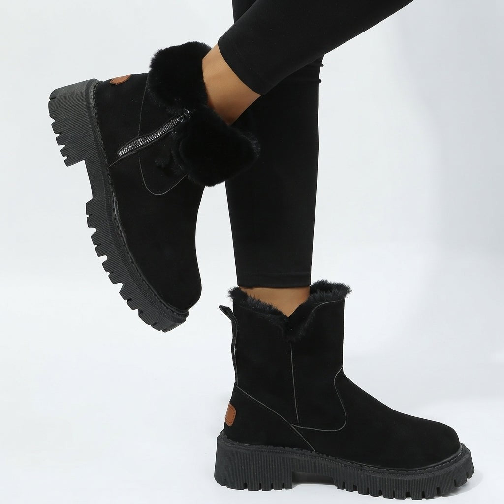 Bottines en fausse fourrure, fermeture latérale, semelle crantée