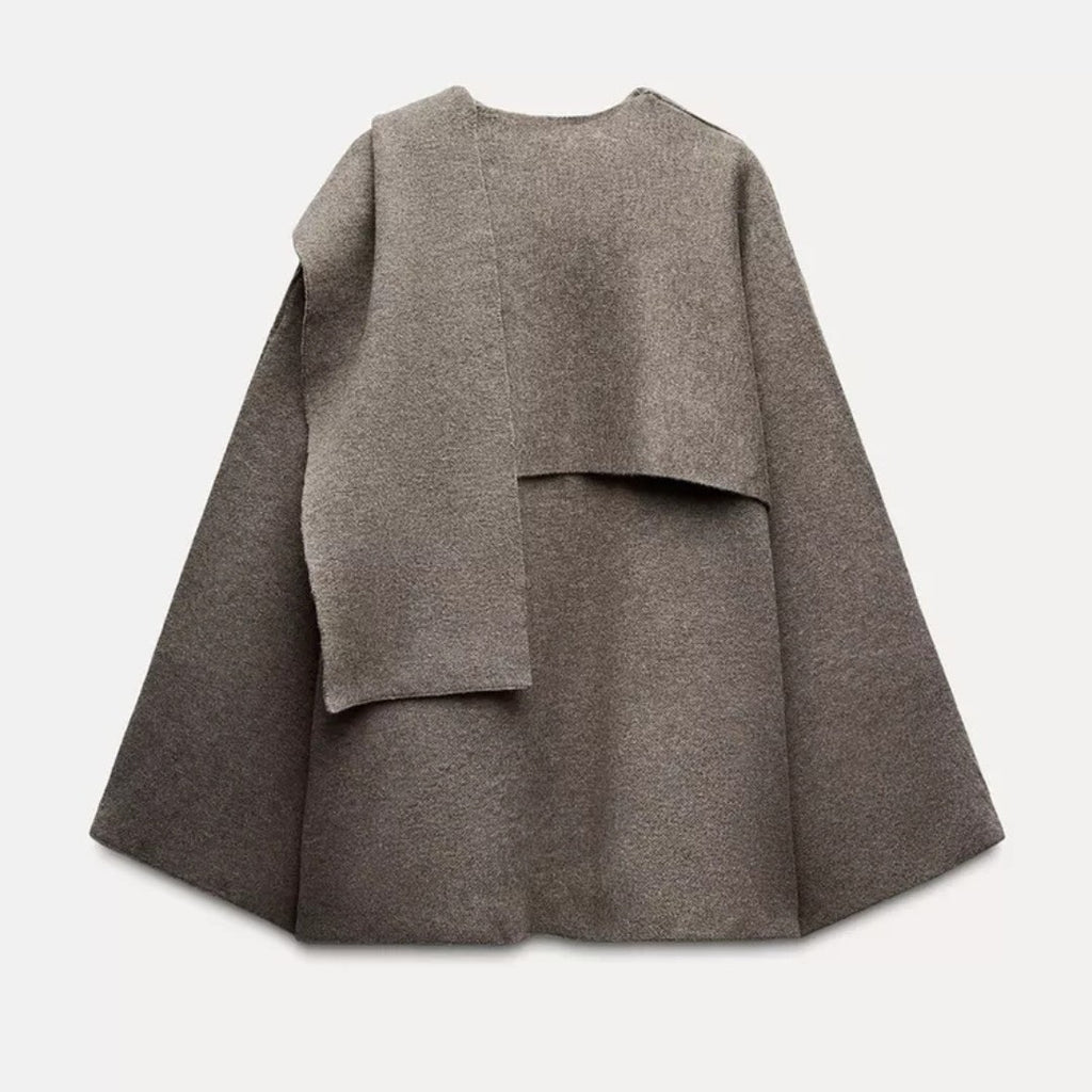Manteau cape enveloppant à col drapé, ouvert sur le devant
