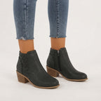 Bottines à talon carré avec découpes et fermeture éclair latérale