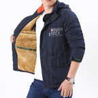 Chaqueta con capucha de tejido borg