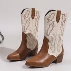 Botas vaqueras western con bordado y tacón cuadrado